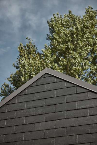 Slate, wood and steel profiles in stylish symmetry, Mågevej 11, 4040 Jyllinge